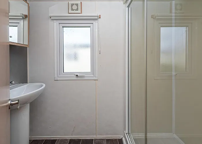 Lyons Manor House * Maryport